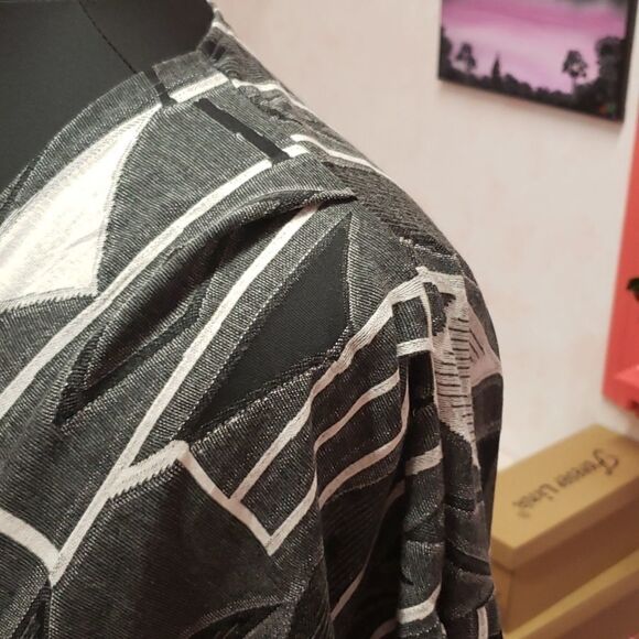 Plus sz 1x2x3x black/white/gray cardigan - Picture 6 of 11